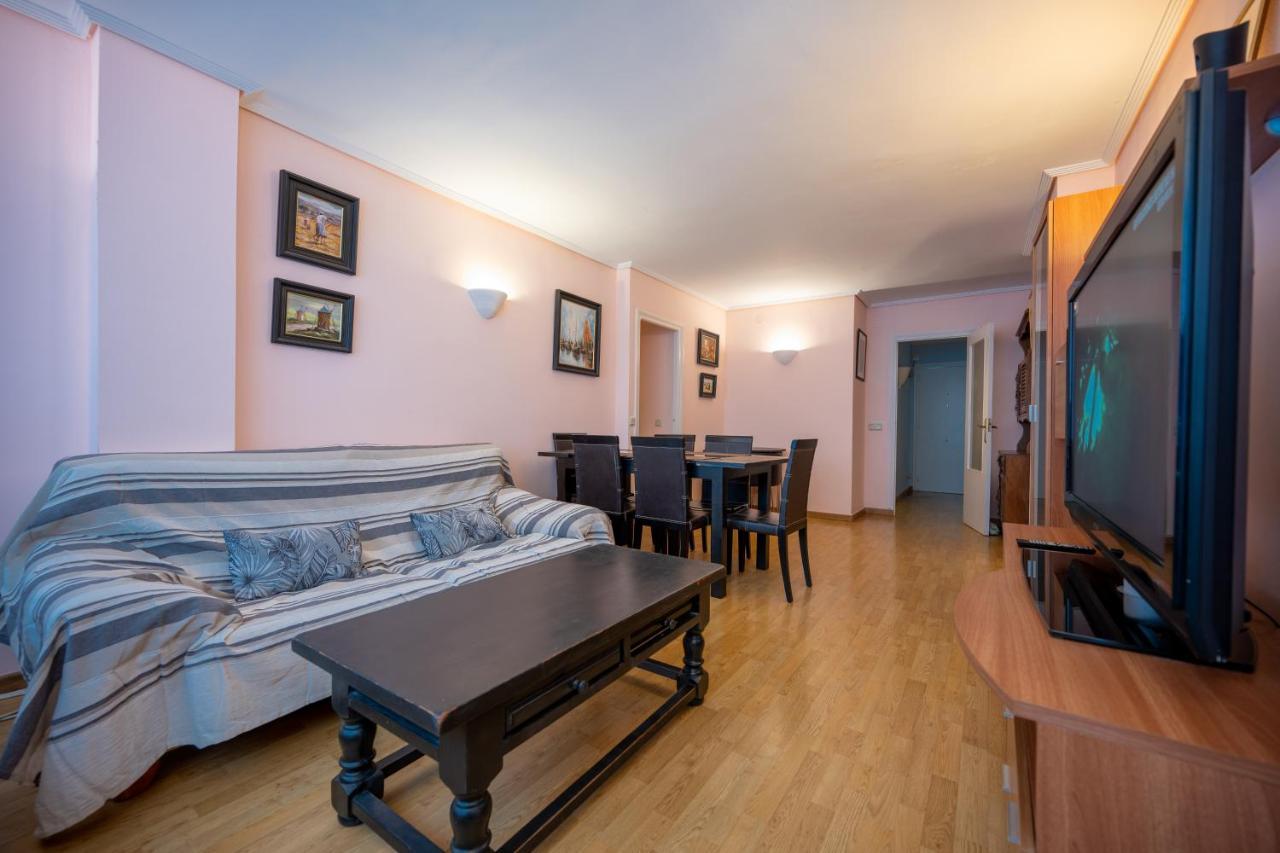 בנידורם Beautiful Parque Loix 4 Bedroom Apartment Shared Pool, Tennis Court מראה חיצוני תמונה